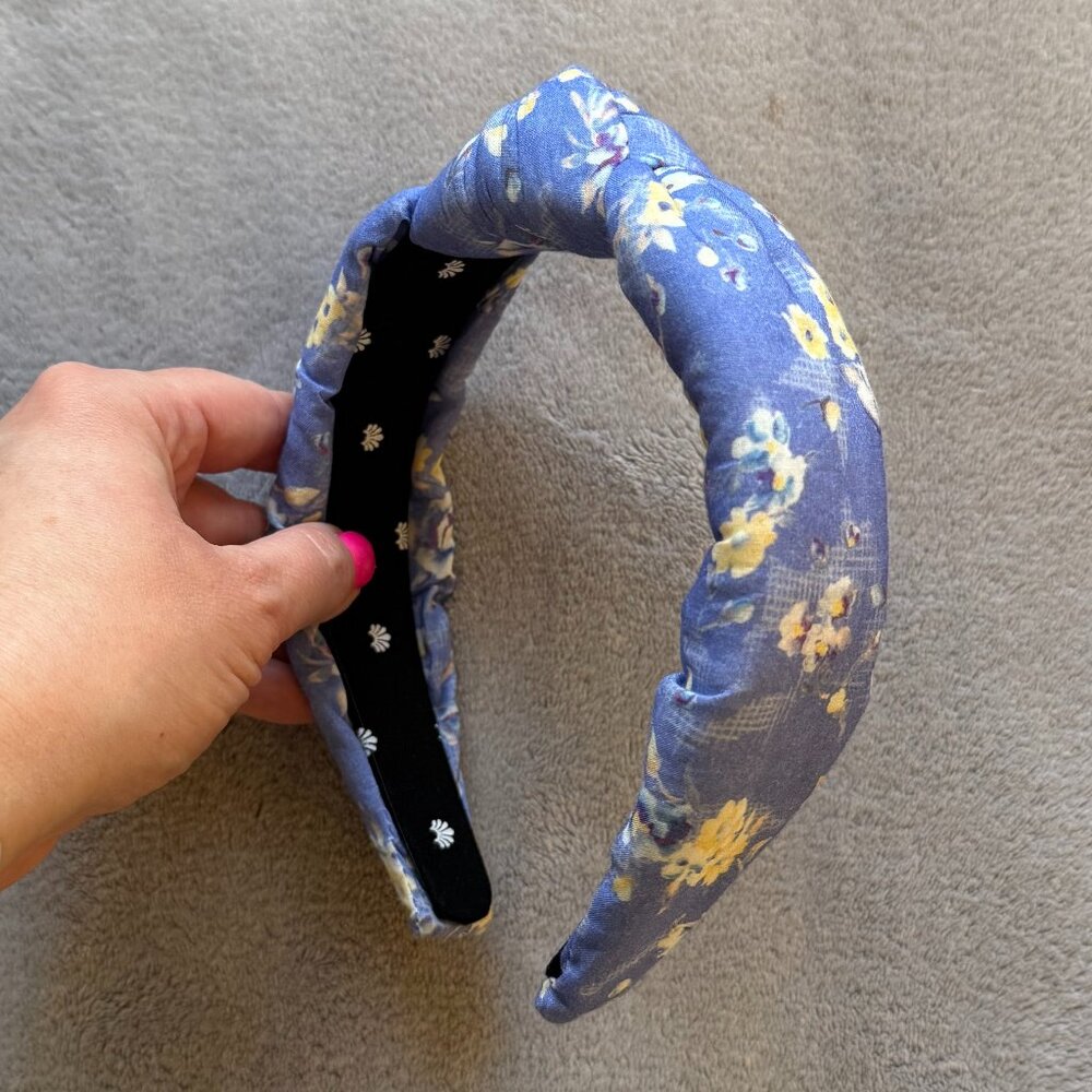 Lele Sadoughi x LoveShackFancy Floral Knot Headband in Blue Jay - Picture 3 of 9